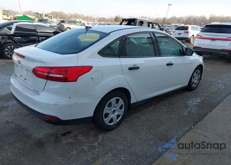 2016 Ford Focus S z USA, uszkodzony, nr VIN 1FADP3E26GL390187